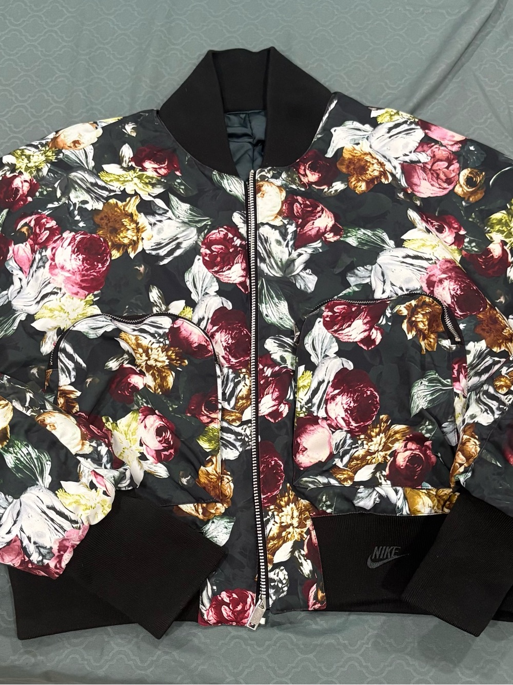 Nike Tech Pack Therma Fit Reversible Floral Jacket FB8811-681 Women’s Size L